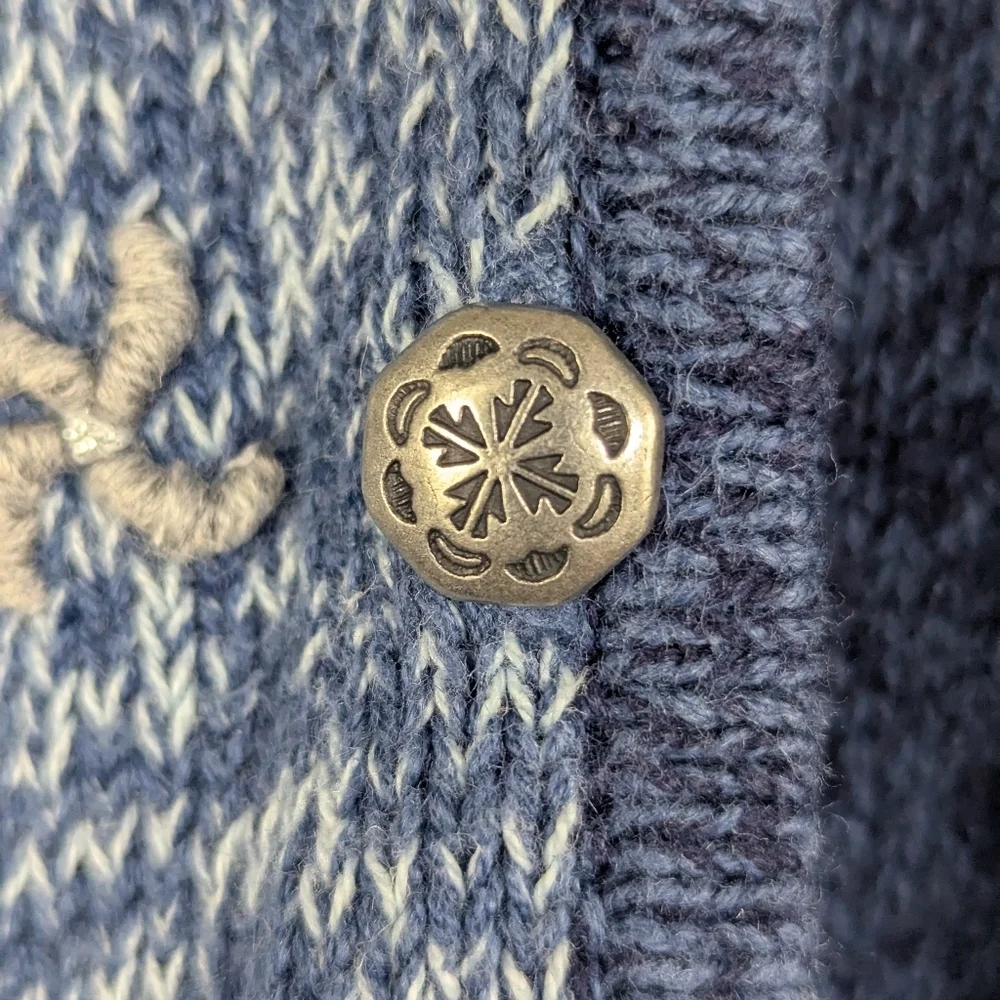 North Crest Sweater Vest Size 1X (14W/16W) Ice Skates, Trees, Snowflakes - Picture 9 of 14